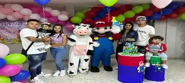 Familia Vaca Lola y Mario